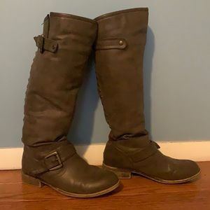 Riding boots